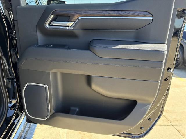 2026 GMC Sierra 1500 Crew Cab, Short Bed, SLT, 4WD