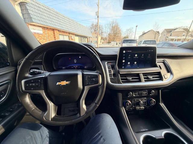 2022 Chevrolet Suburban 4WD LT