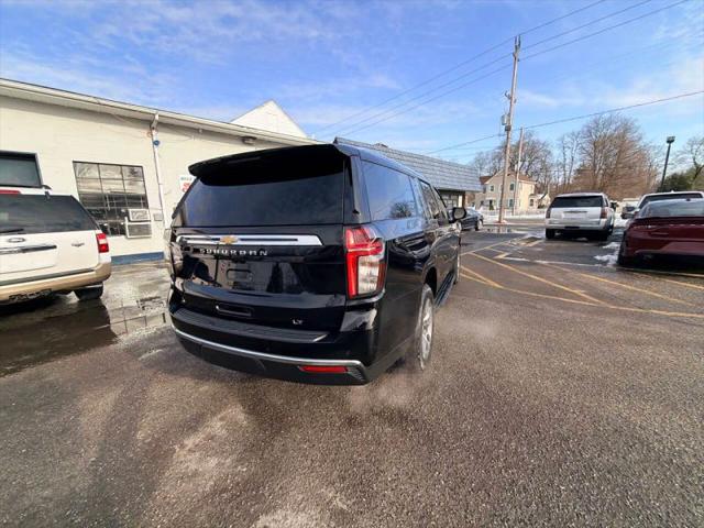 2022 Chevrolet Suburban 4WD LT