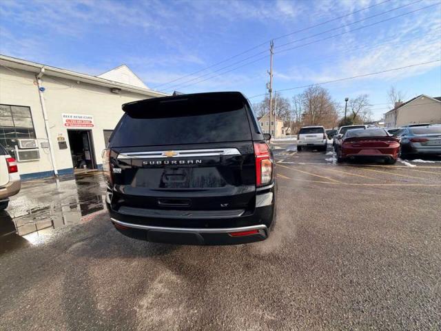 2022 Chevrolet Suburban 4WD LT