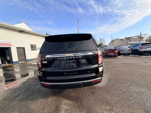2022 Chevrolet Suburban 4WD LT