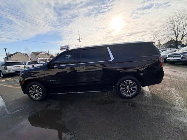 2022 Chevrolet Suburban 4WD LT