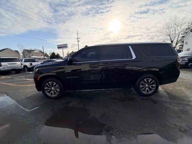 2022 Chevrolet Suburban 4WD LT