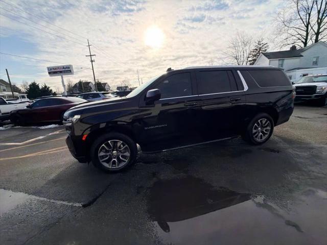 2022 Chevrolet Suburban 4WD LT