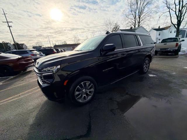 2022 Chevrolet Suburban 4WD LT