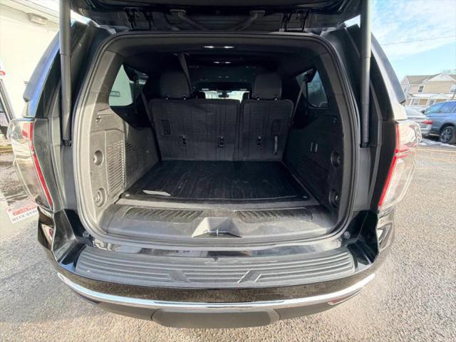 2022 Chevrolet Suburban 4WD LT