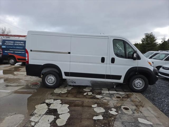 2026 Ram ProMaster 2500 Cargo Van Tradesman Low Roof 136" WB w/Pass Seat