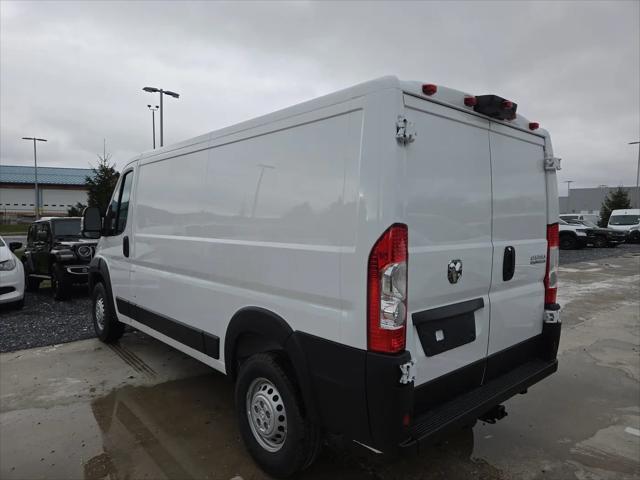 2026 Ram ProMaster 2500 Cargo Van Tradesman Low Roof 136" WB w/Pass Seat