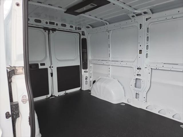 2026 Ram ProMaster 2500 Cargo Van Tradesman Low Roof 136" WB w/Pass Seat