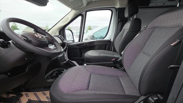 2026 Ram ProMaster 2500 Cargo Van Tradesman Low Roof 136" WB w/Pass Seat