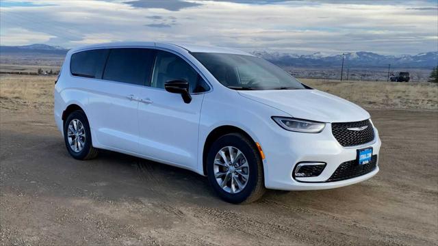 2026 Chrysler Pacifica Select AWD