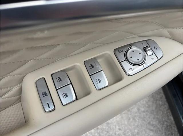 2019 Genesis G70 3.3T Design