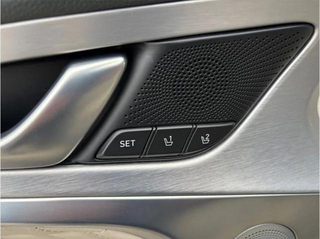 2019 Genesis G70 3.3T Design