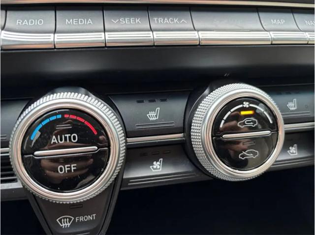 2019 Genesis G70 3.3T Design