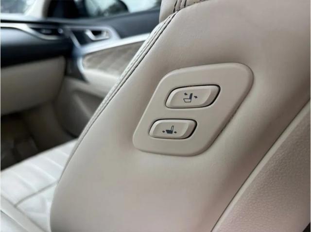 2019 Genesis G70 3.3T Design