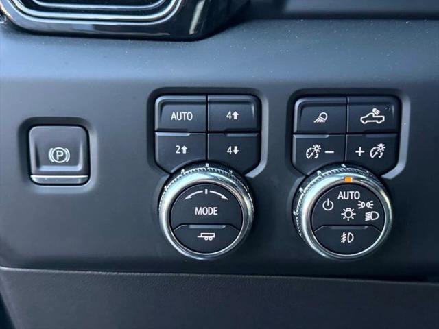 2023 GMC Sierra 1500 4WD Crew Cab Short Box AT4X