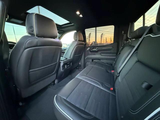 2023 GMC Sierra 1500 4WD Crew Cab Short Box AT4X