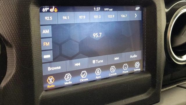 2021 Jeep Wrangler Sahara Altitude 4x4