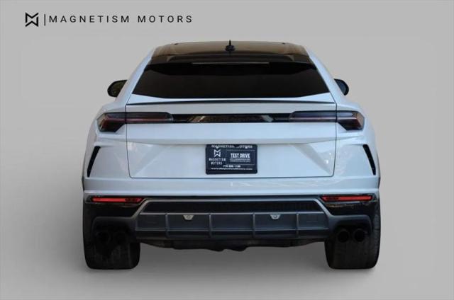 2019 Lamborghini Urus Base