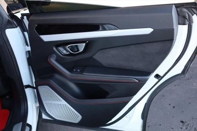 2019 Lamborghini Urus Base