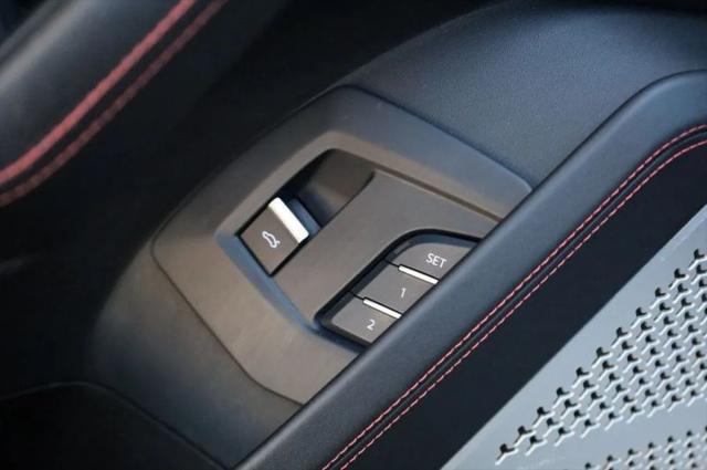2019 Lamborghini Urus Base