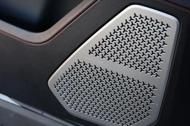 2019 Lamborghini Urus Base