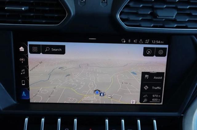 2019 Lamborghini Urus Base