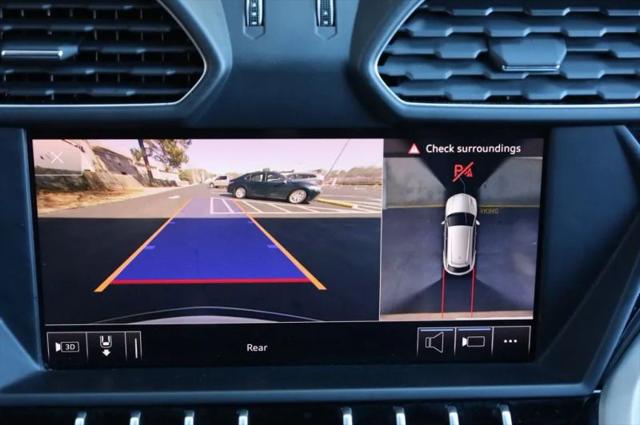 2019 Lamborghini Urus Base