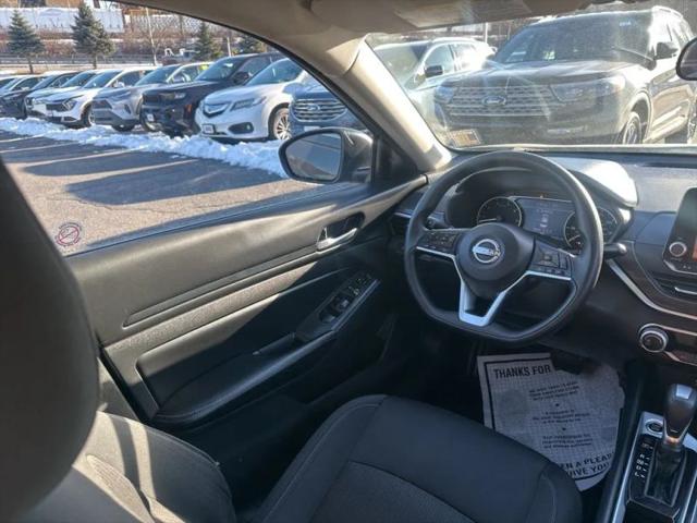 2024 Nissan Altima SV FWD