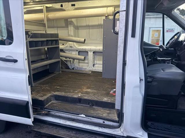 2015 Ford Transit Medium Roof w/Sliding Side Door w/RWB