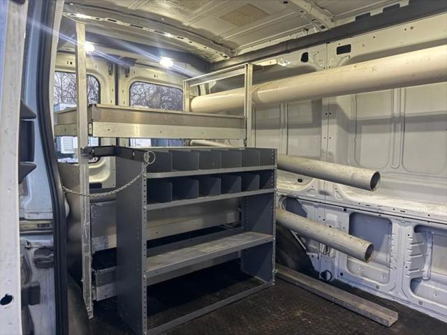2015 Ford Transit Medium Roof w/Sliding Side Door w/RWB
