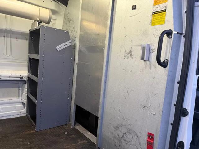 2015 Ford Transit Medium Roof w/Sliding Side Door w/RWB