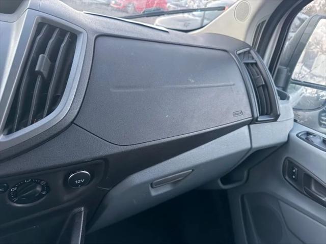 2015 Ford Transit Medium Roof w/Sliding Side Door w/RWB