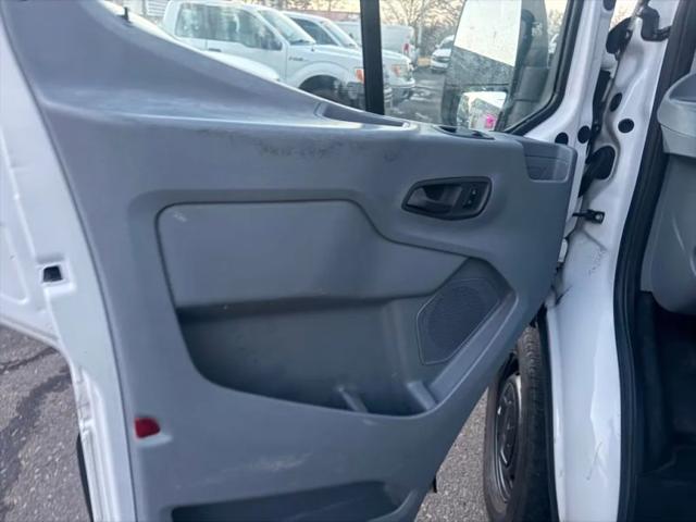 2015 Ford Transit Medium Roof w/Sliding Side Door w/RWB