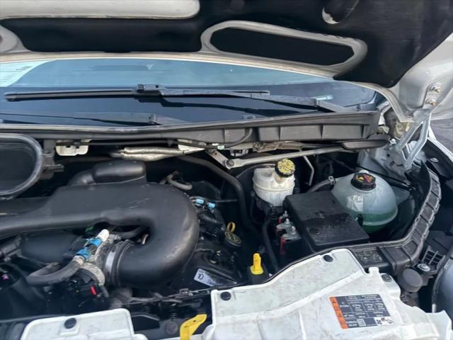 2015 Ford Transit Medium Roof w/Sliding Side Door w/RWB
