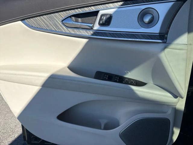 2020 Lincoln Nautilus Black Label