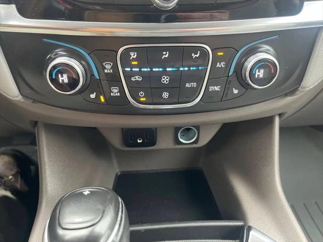 2020 Chevrolet Traverse AWD LT Cloth