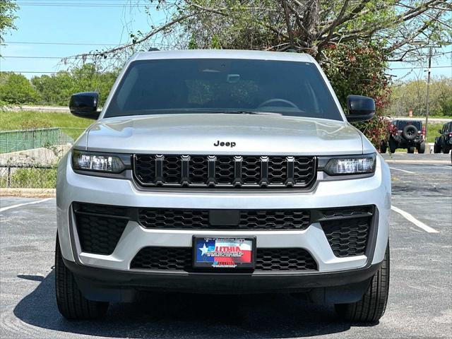 2026 Jeep Grand Cherokee Altitude 4x4