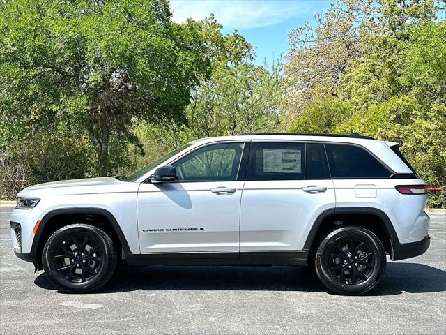2026 Jeep Grand Cherokee Altitude 4x4