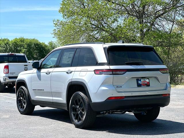 2026 Jeep Grand Cherokee Altitude 4x4