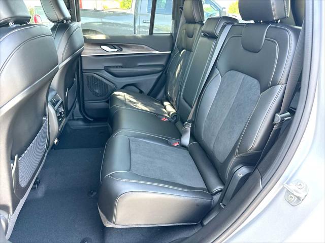 2026 Jeep Grand Cherokee Altitude 4x4