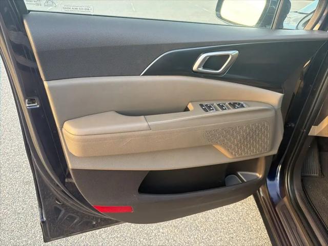 2025 Kia Carnival MPV LXS