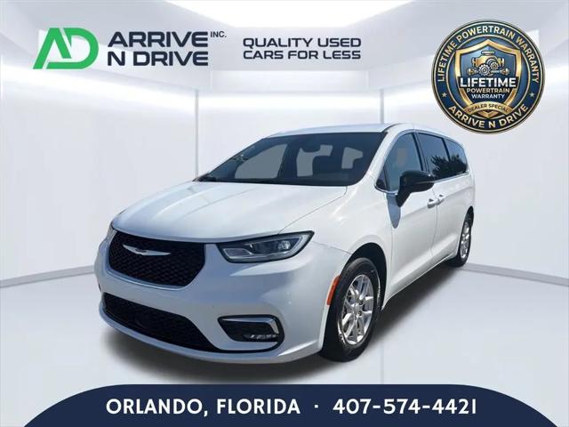 2025 Chrysler Pacifica Select for sale in Orlando, FL