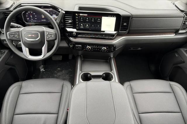 2026 GMC Sierra 2500HD Crew Cab, Standard Bed, SLT, 4WD