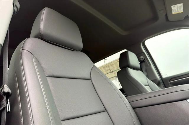 2026 GMC Sierra 2500HD Crew Cab, Standard Bed, SLT, 4WD