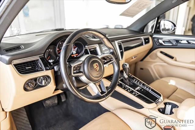 2017 Porsche Macan Macan