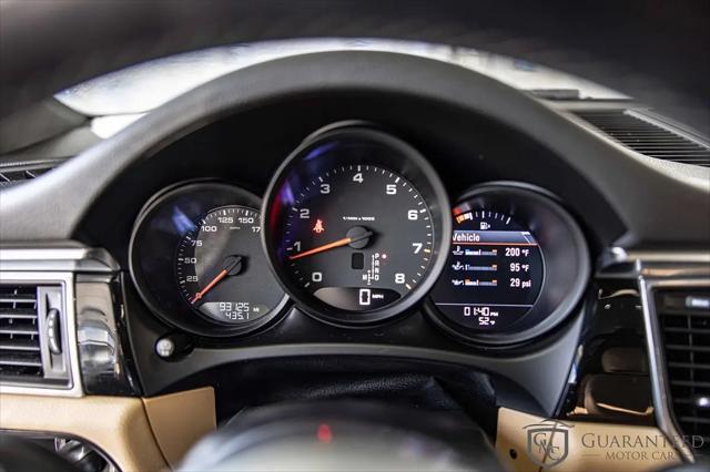 2017 Porsche Macan Macan