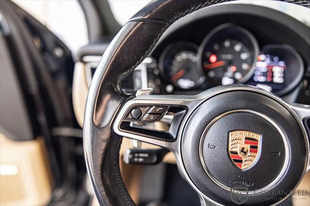 2017 Porsche Macan Macan