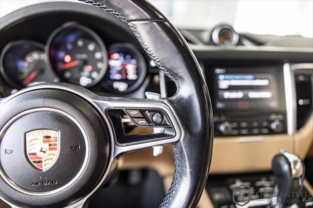 2017 Porsche Macan Macan