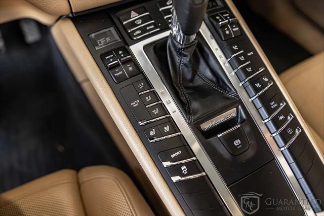 2017 Porsche Macan Macan